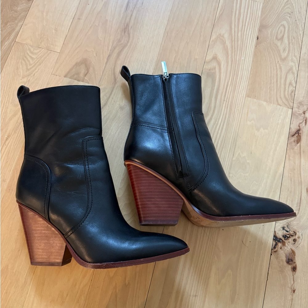 Veronica Beard Logan Black Leather Pointed Ankle Bootie Size 6.5 MSRP $495